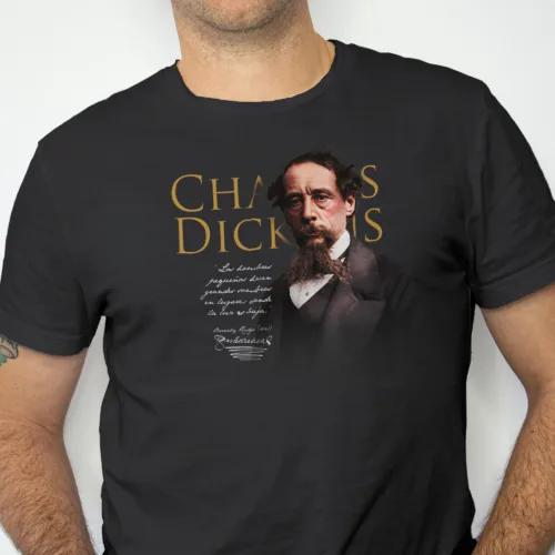 Playera literaria Charles Dickens estilo clásico – T-shirt con frase y firma