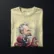 Escritores caricaturas_julio_verne_350x400_halftone 2 Mockup_playeras_FOLD_ARENA