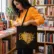 adele_klimt_350x400_RASTER Bolsa Tote_flat_negro_lifestyle