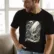 mobydick_artdeco_350x400_raster Mockup_playeras_modelo_lifestyle_NEGRO