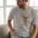 sketch-buonarroti_350x400_RASTER Mockup_playeras_modelo_lifestyle_PLATA