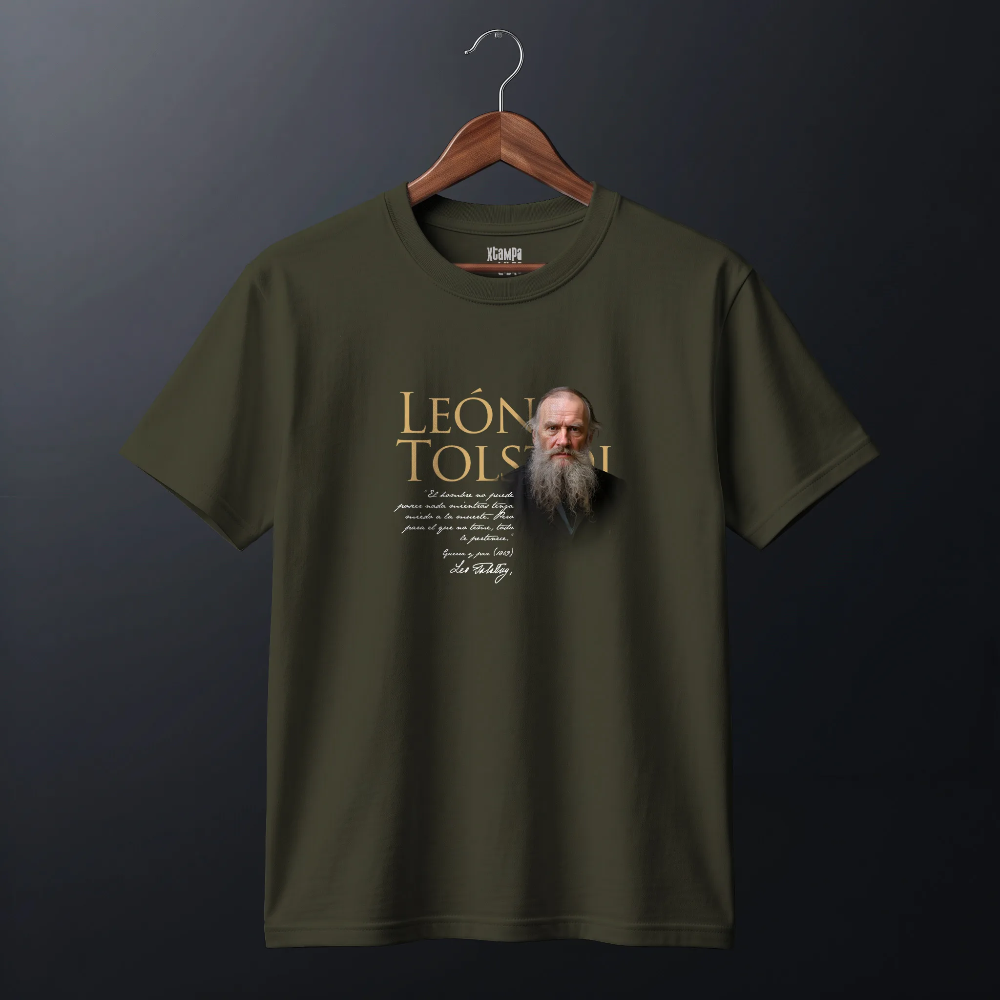tolstoi_35x40cms_Output Mockup_playeras_FLAT_OLIVO
